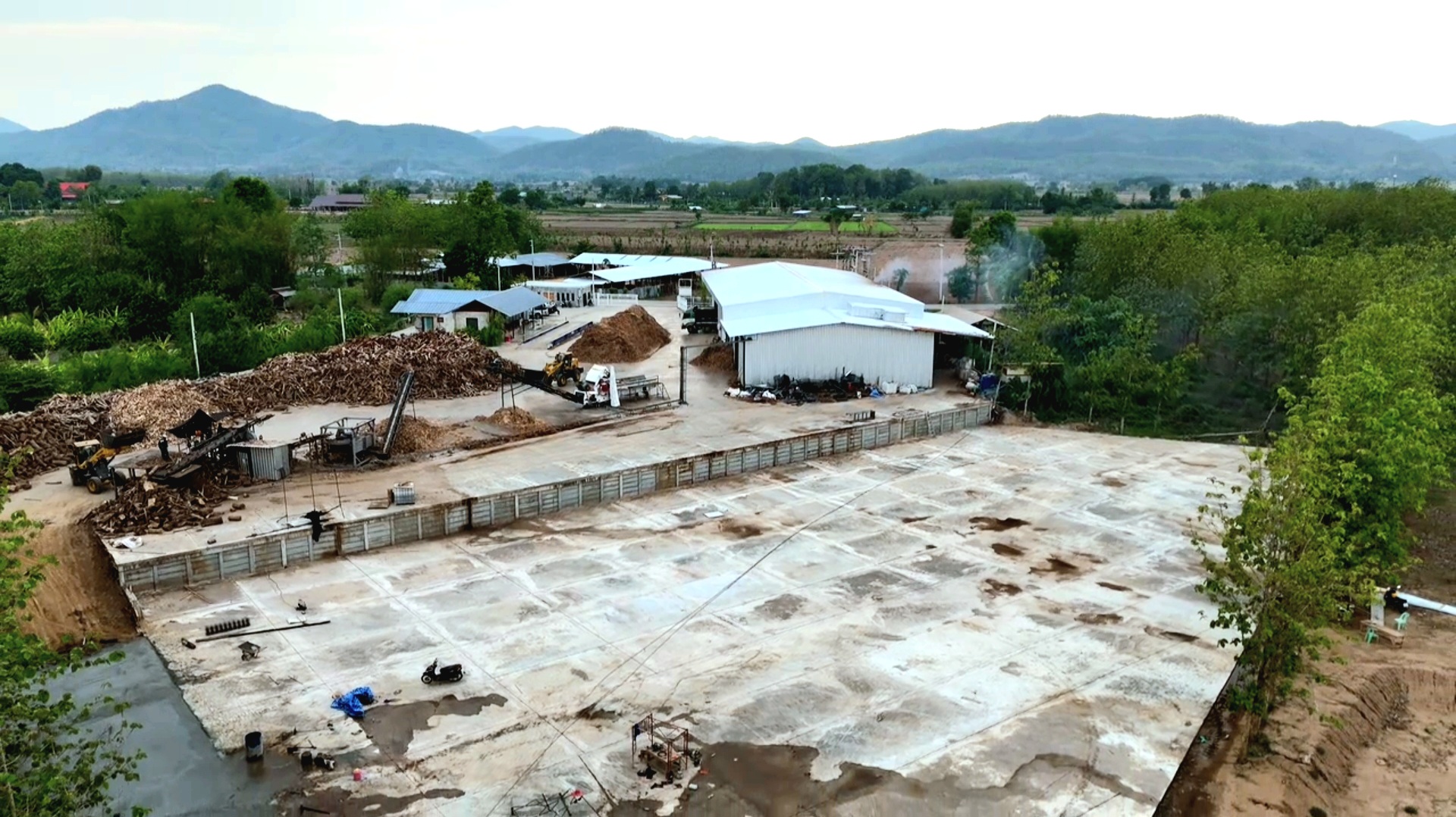 กรีนเทอมินัล เดินหน้ารุกธุรกิจพลังงานทดแทนแบบครบวงจร พร้อมขยายการจัดส่งทั่วประเทศ ล่าสุดเปิดโรงงานผลิตชีวมวลแห่งใหม่ใน จ.แพร่ รองรับนโยบายพลังงานสะอาด